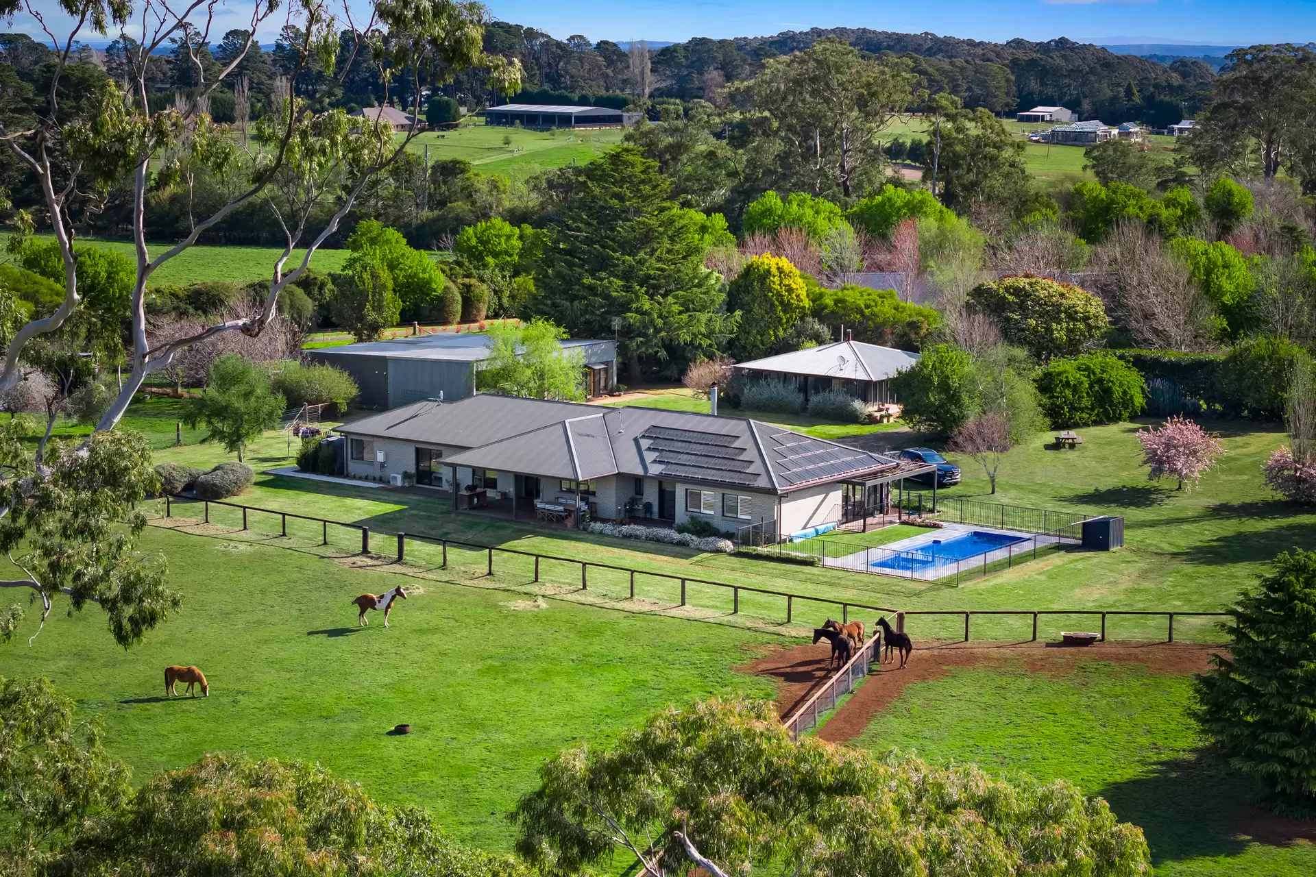 183 Ringwood Road, Exeter Sold by Drew Lindsay Sotheby's International Realty - image 1