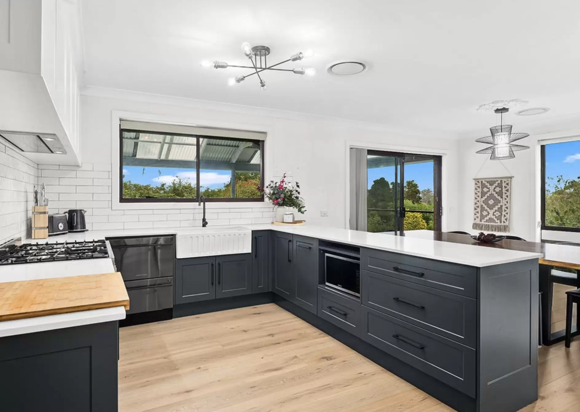 2-4 Daphne Street, Bowral Sold by Drew Lindsay Sotheby's International Realty - image 3