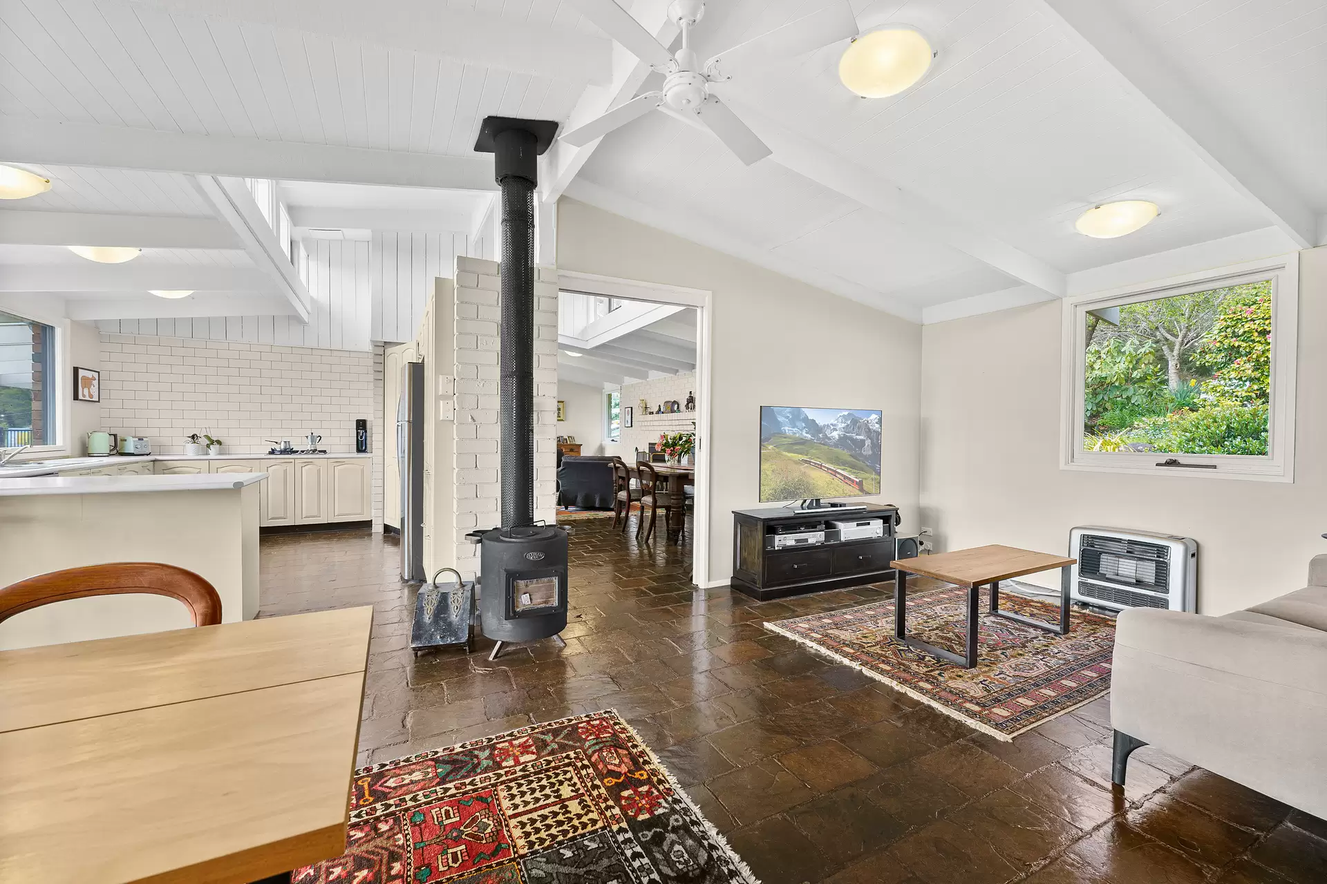 77 Kia-Ora Lane, Kangaloon Sold by Drew Lindsay Sotheby's International Realty - image 10