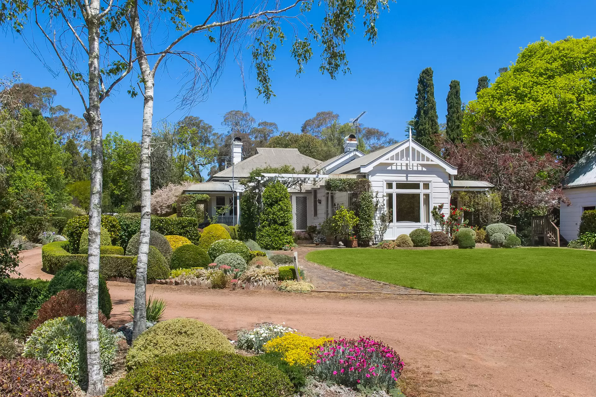 14 Charlotte Street, Burradoo Sold by Drew Lindsay Sotheby's International Realty - image 2