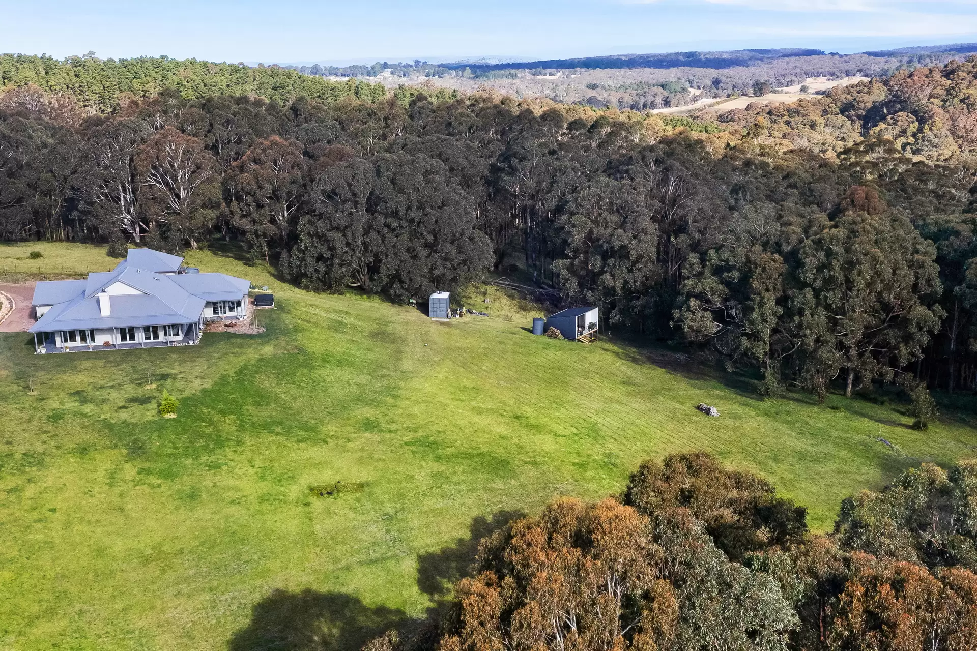 120 Devon Road, Exeter Sold by Drew Lindsay Sotheby's International Realty - image 3