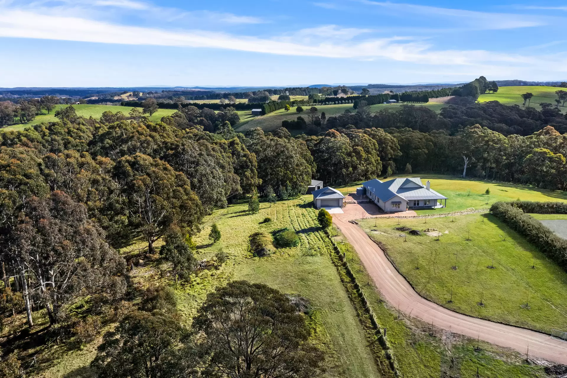 120 Devon Road, Exeter Sold by Drew Lindsay Sotheby's International Realty - image 4