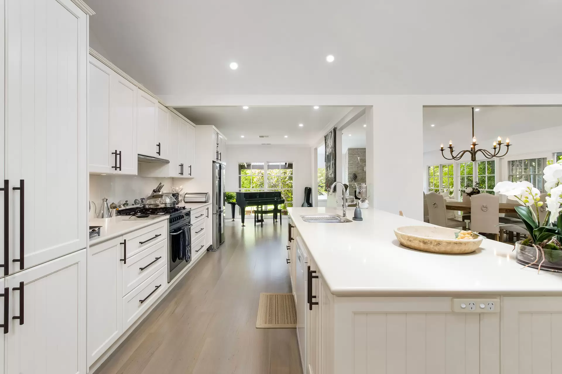 Avoca Sold by Drew Lindsay Sotheby's International Realty - image 9
