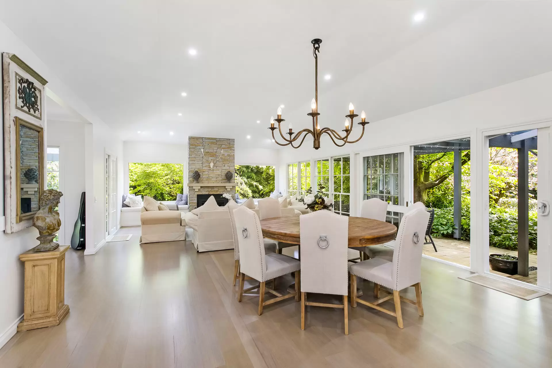 Avoca Sold by Drew Lindsay Sotheby's International Realty - image 3