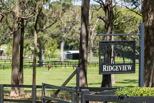 170 Wallaby Hill Road, Robertson Sold by Drew Lindsay Sotheby's International Realty