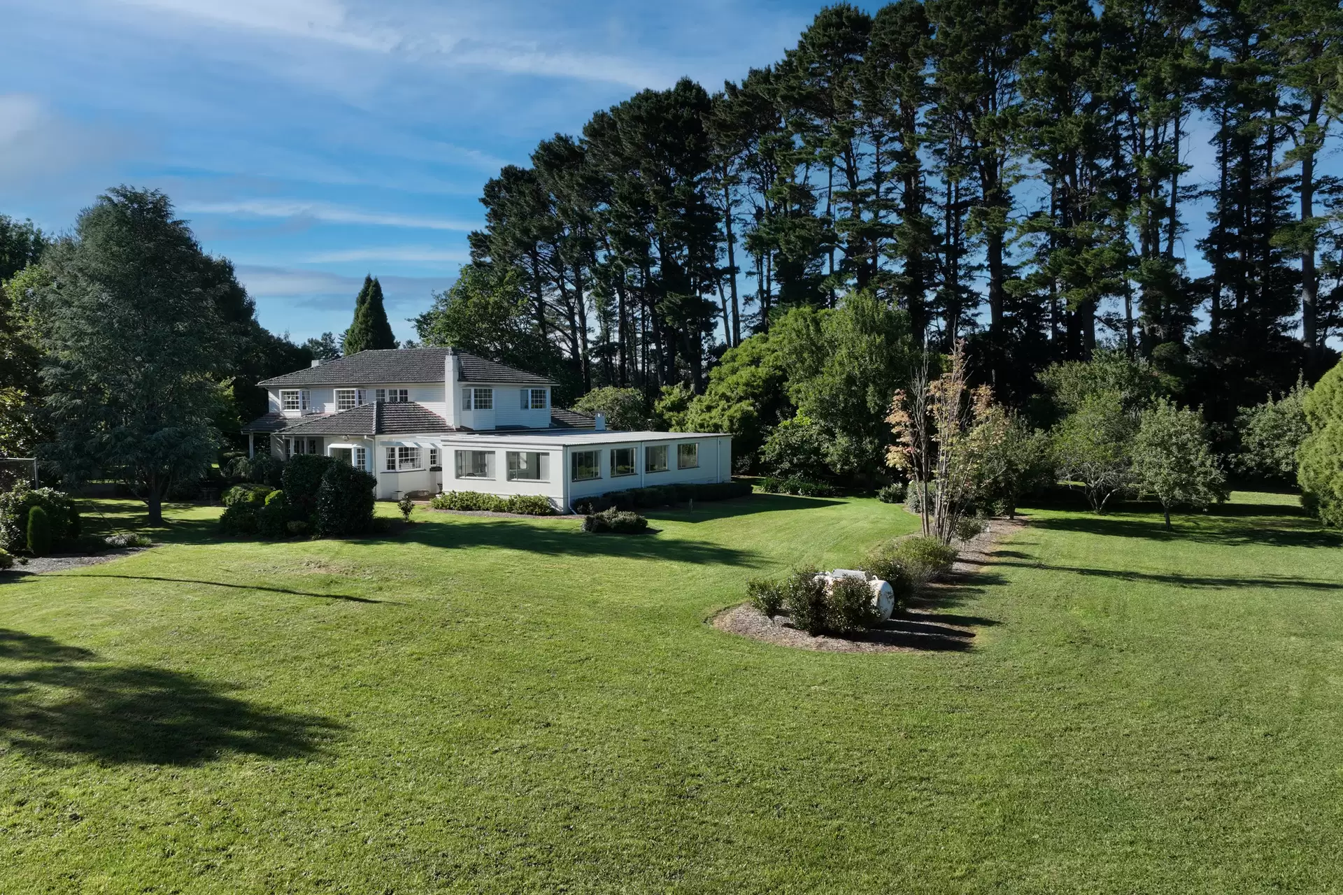 100 Sproules Lane, Glenquarry Sold by Drew Lindsay Sotheby's International Realty - image 5