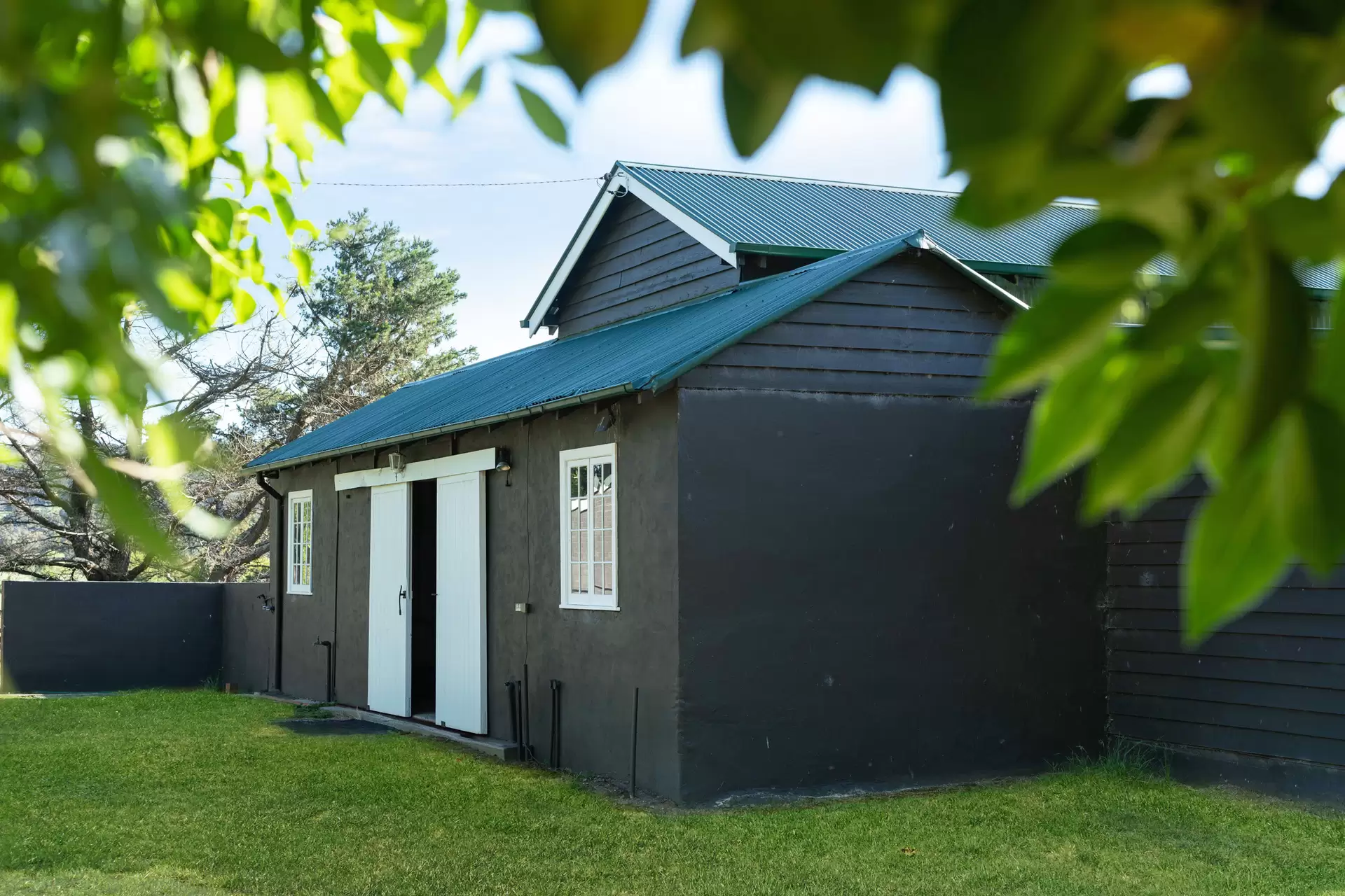 100 Sproules Lane, Glenquarry Sold by Drew Lindsay Sotheby's International Realty - image 16