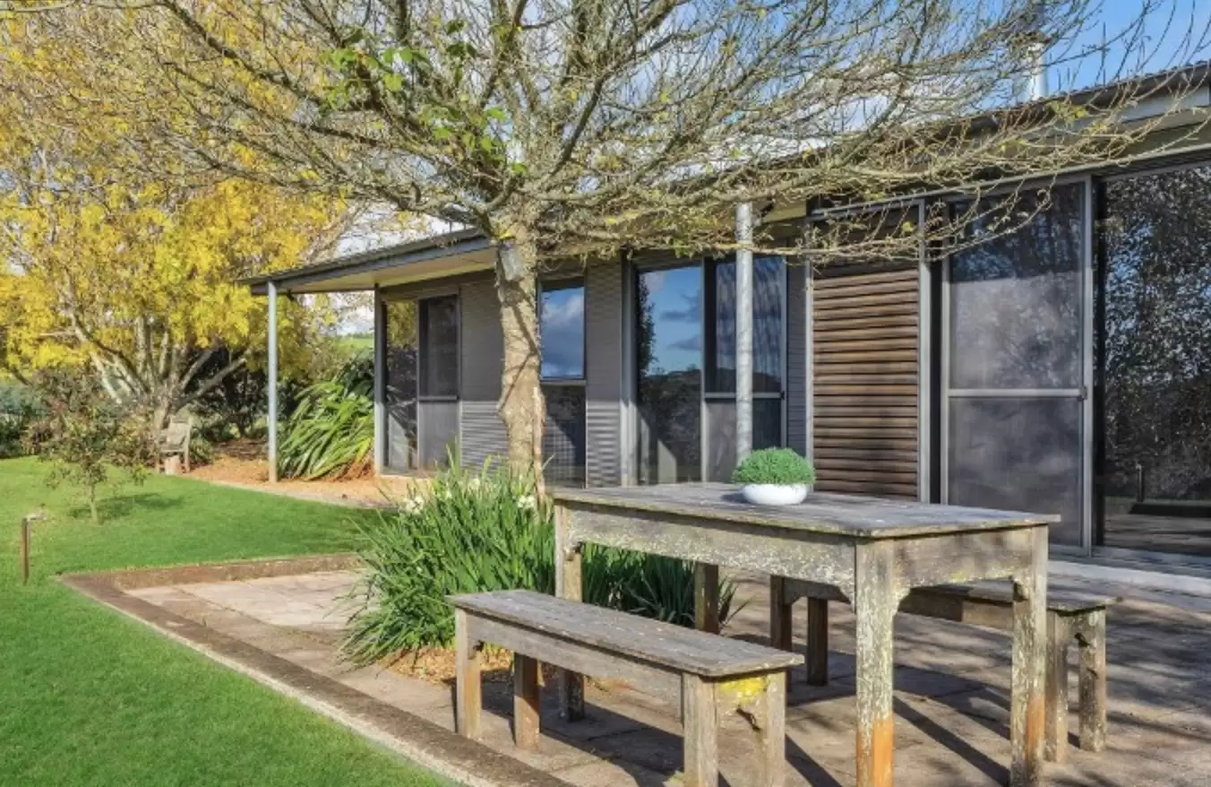 2040 Kangaloon Road, East Kangaloon Sold by Drew Lindsay Sotheby's International Realty - image 2
