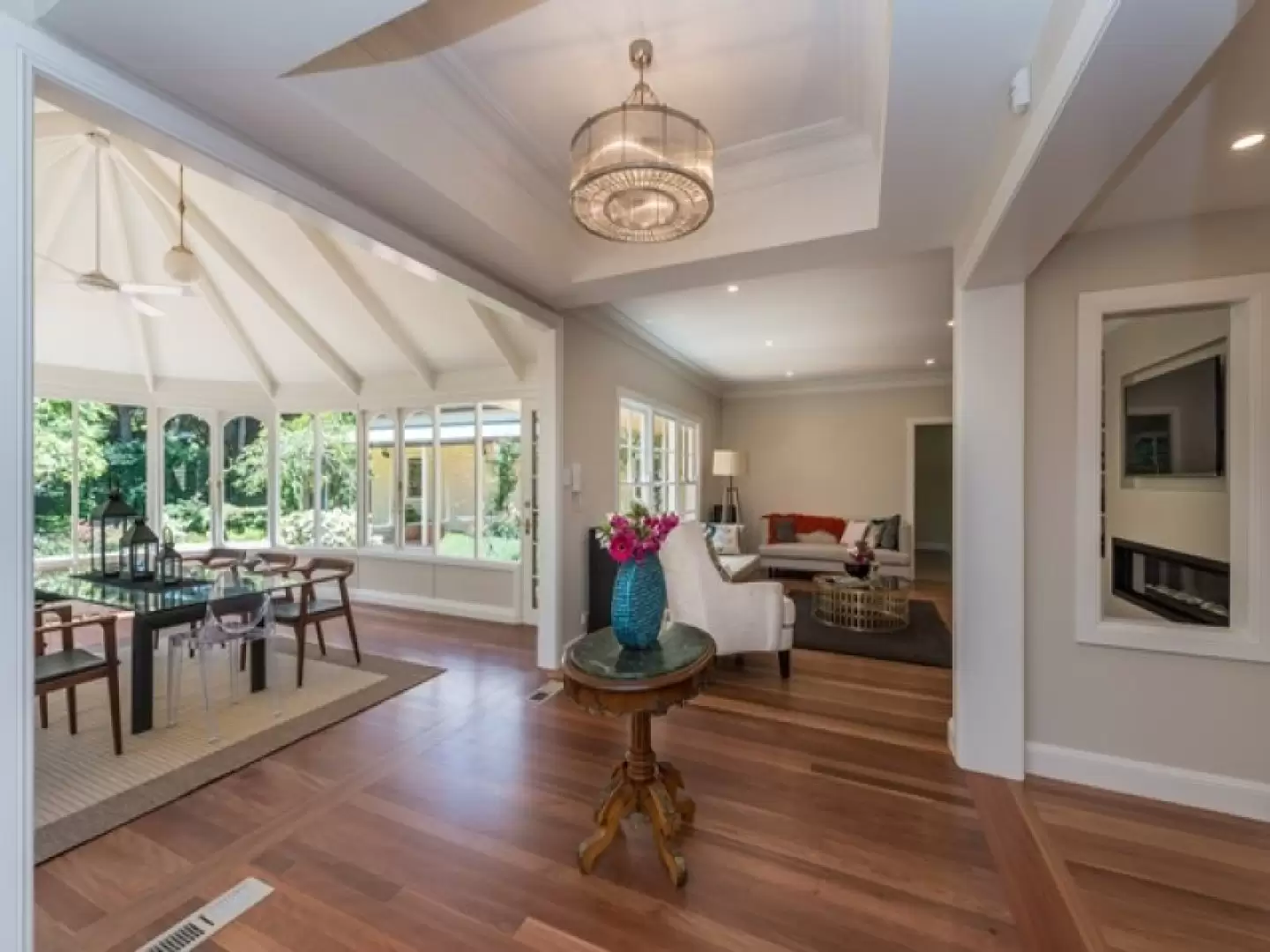 22 Werrington Street, Burradoo Sold by Drew Lindsay Sotheby's International Realty - image 11