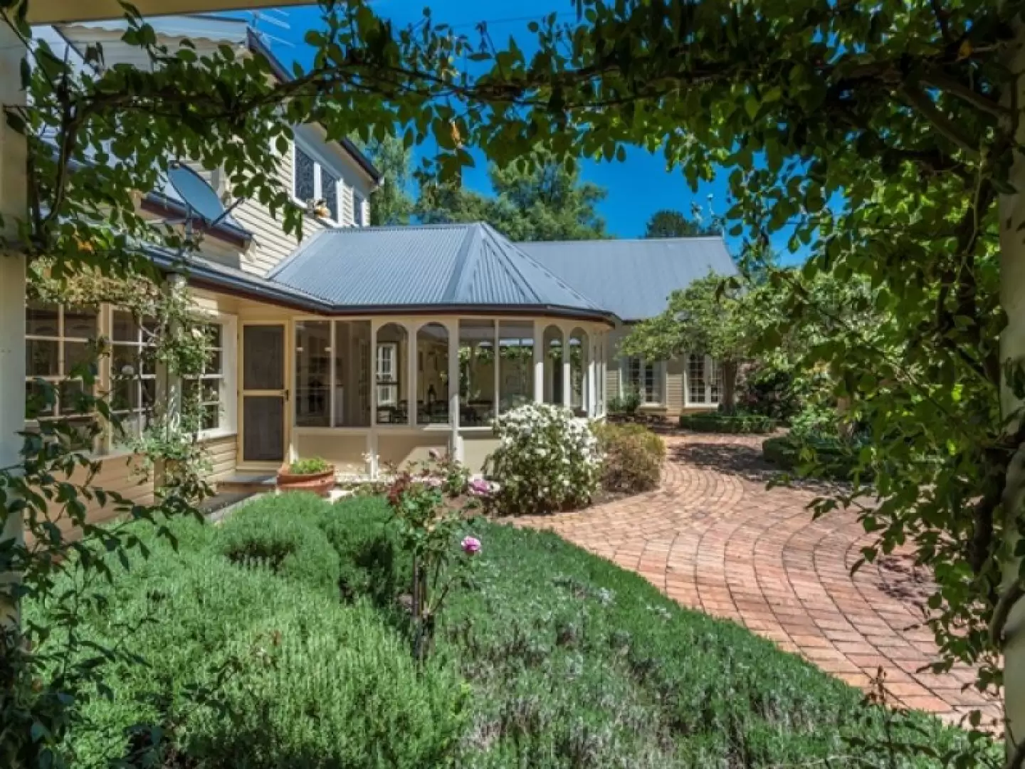 22 Werrington Street, Burradoo Sold by Drew Lindsay Sotheby's International Realty - image 5