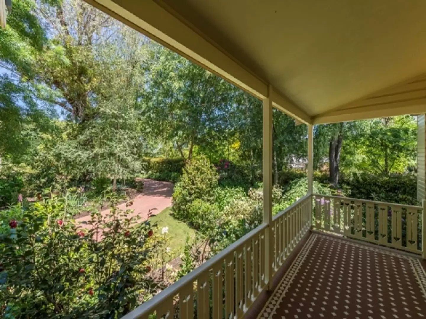 22 Werrington Street, Burradoo Sold by Drew Lindsay Sotheby's International Realty - image 4