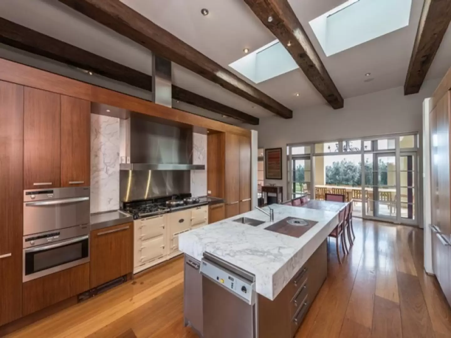 Exeter Sold by Drew Lindsay Sotheby's International Realty - image 4