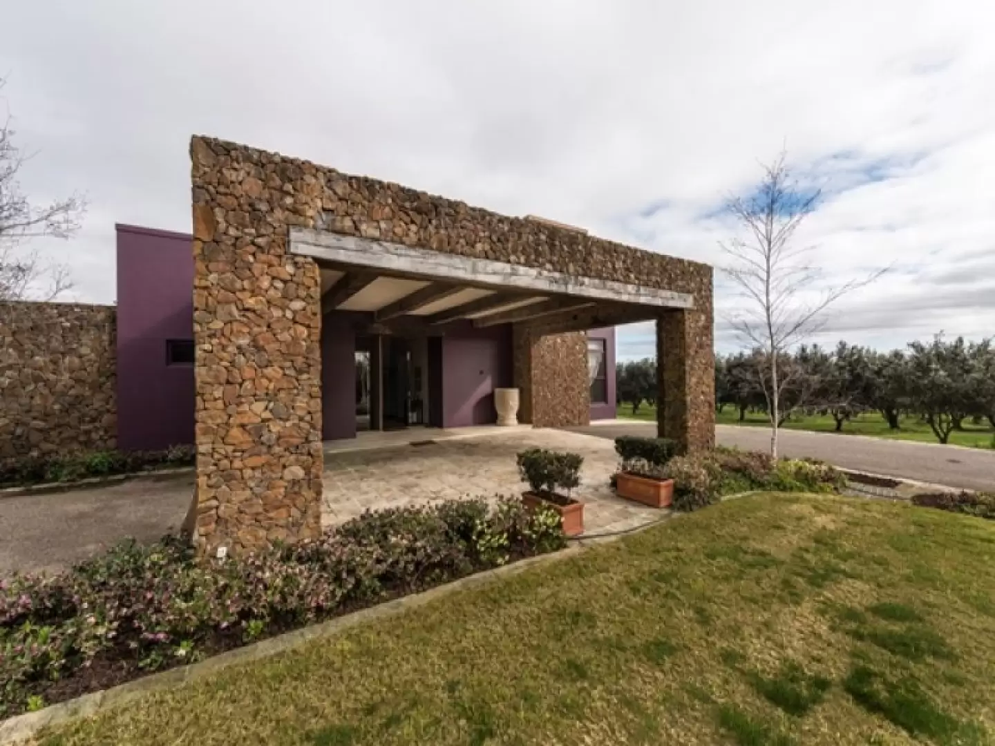 Exeter Sold by Drew Lindsay Sotheby's International Realty - image 19