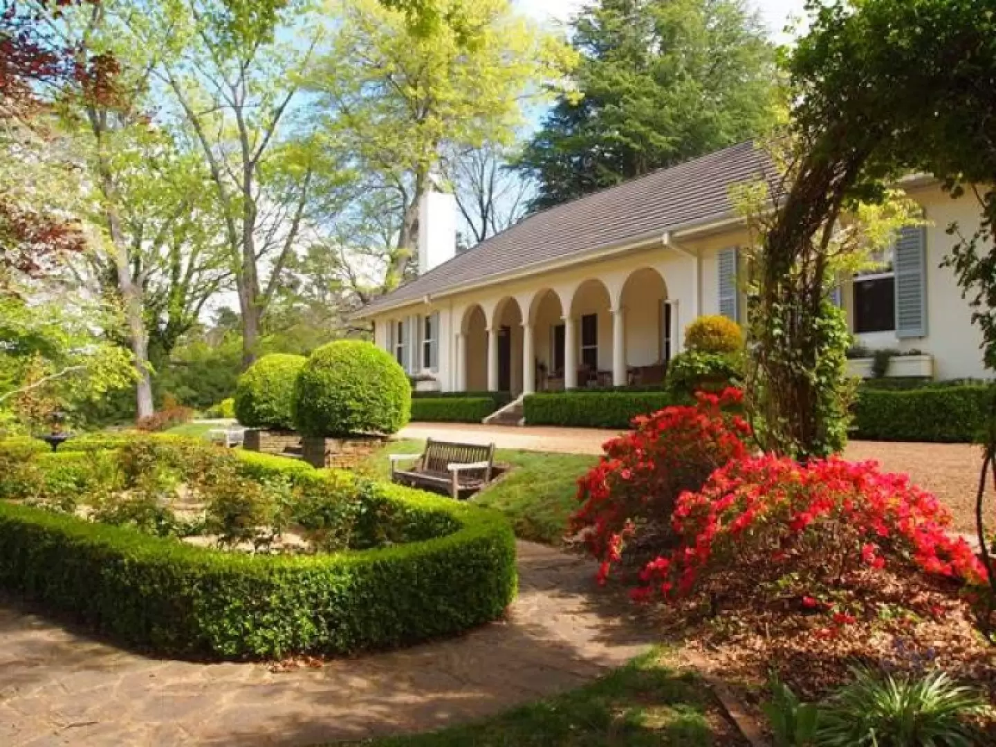 23 Gladstone Road, Bowral Sold by Drew Lindsay Sotheby's International Realty - image 1