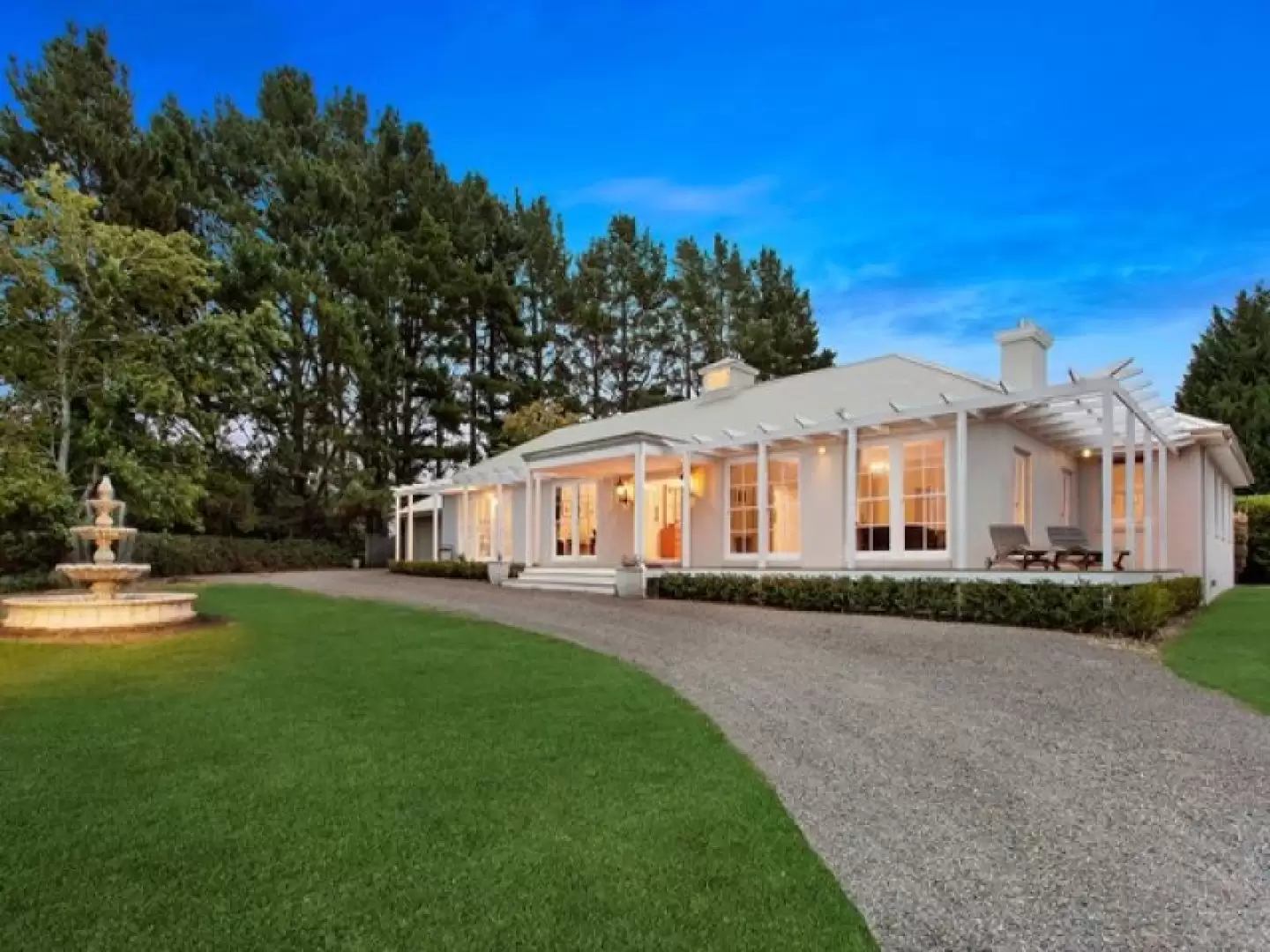 14 Devon Road, Exeter Sold by Drew Lindsay Sotheby's International Realty - image 1