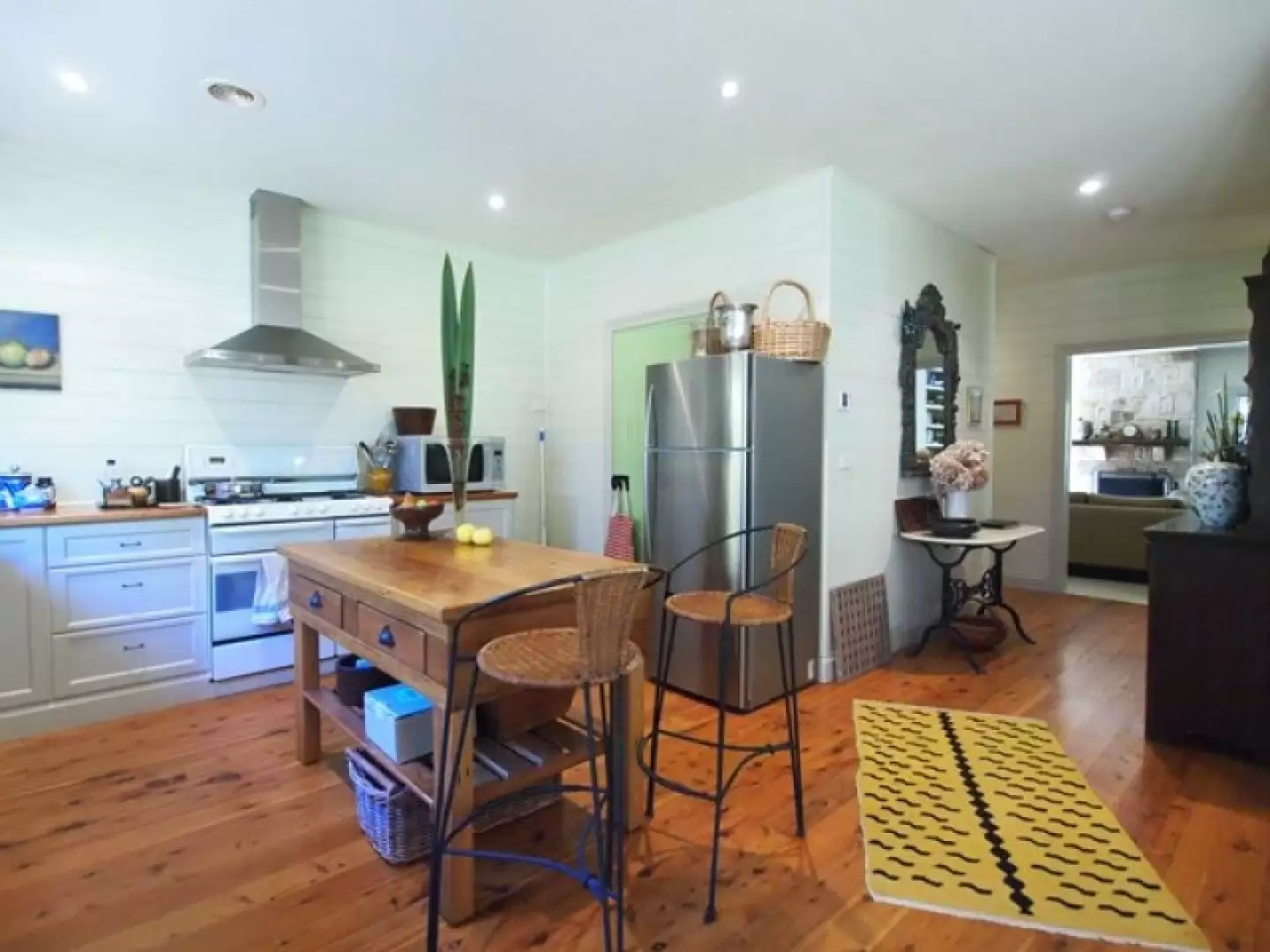 11-13 Oldbury Road, Berrima Sold by Drew Lindsay Sotheby's International Realty - image 2