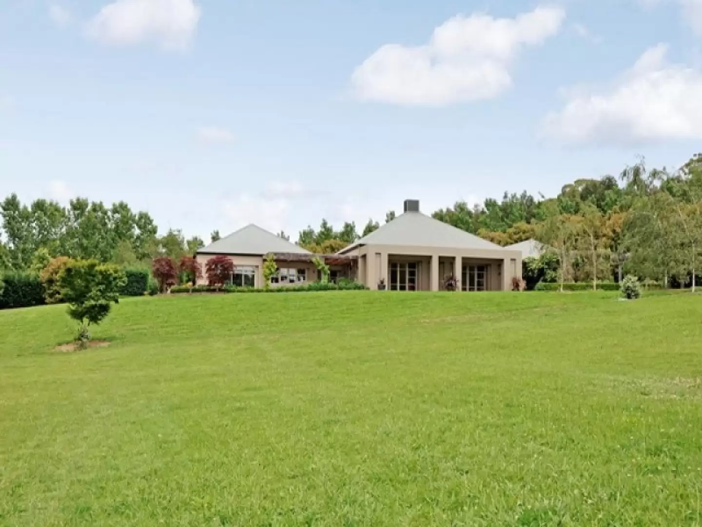 Sutton Forest Sold by Drew Lindsay Sotheby's International Realty - image 9