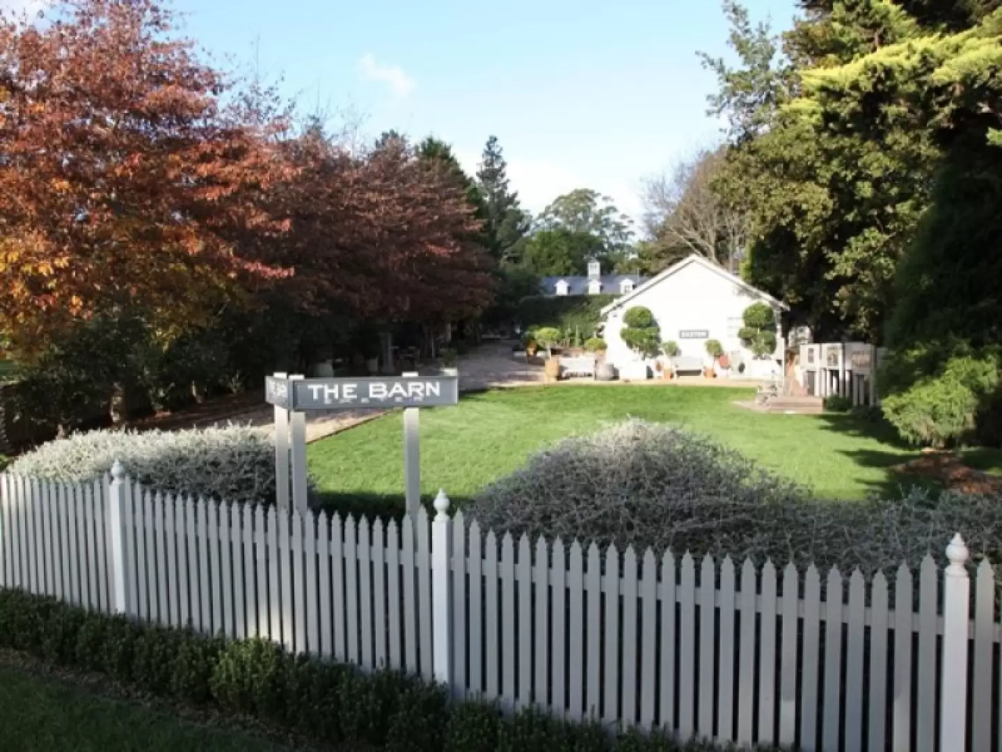 568 Ellsmore Road, Exeter Sold by Drew Lindsay Sotheby's International Realty - image 2