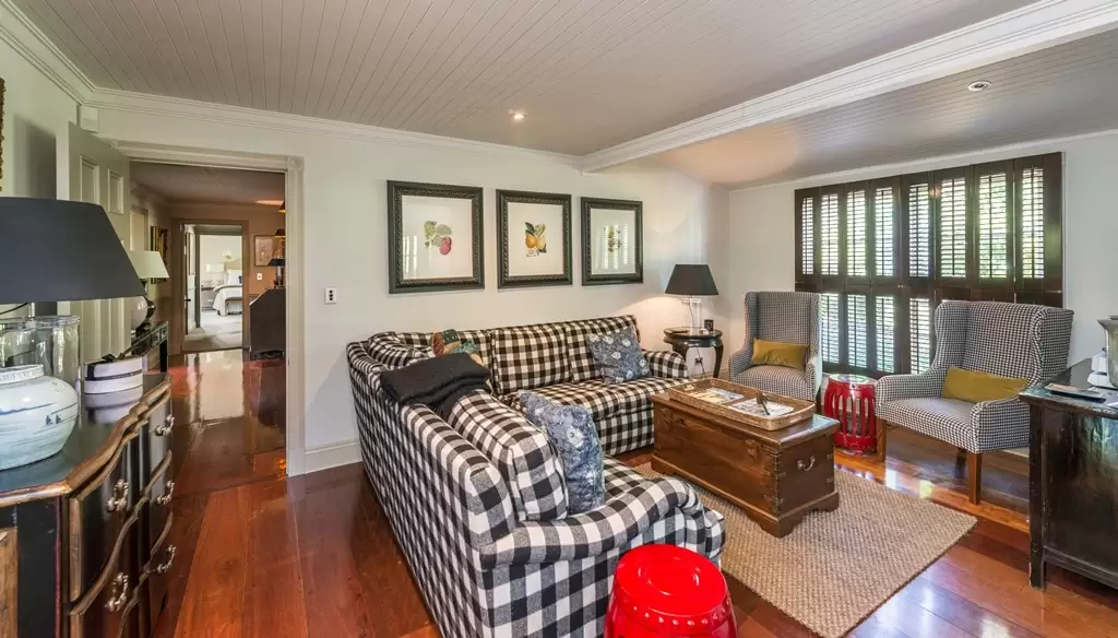 Exeter Sold by Drew Lindsay Sotheby's International Realty - image 6