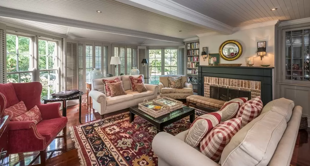 Exeter Sold by Drew Lindsay Sotheby's International Realty - image 7