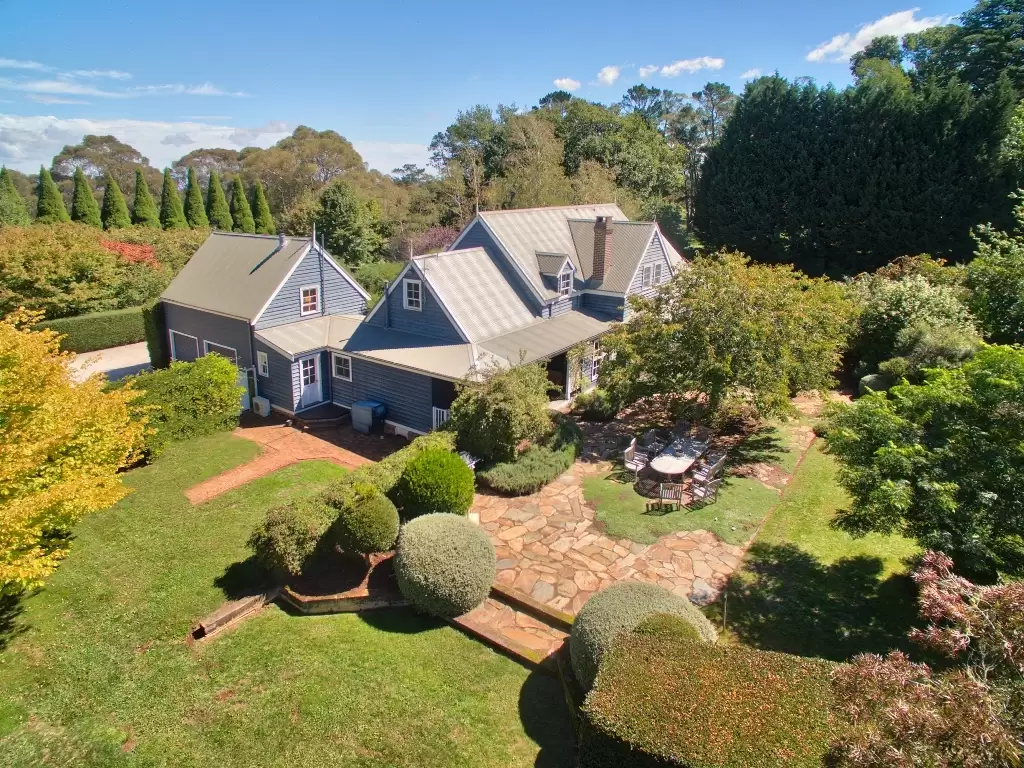 Exeter Sold by Drew Lindsay Sotheby's International Realty - image 14