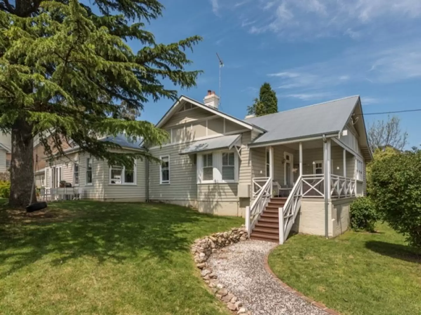 26 Elm Street, Bowral Sold by Drew Lindsay Sotheby's International Realty - image 9