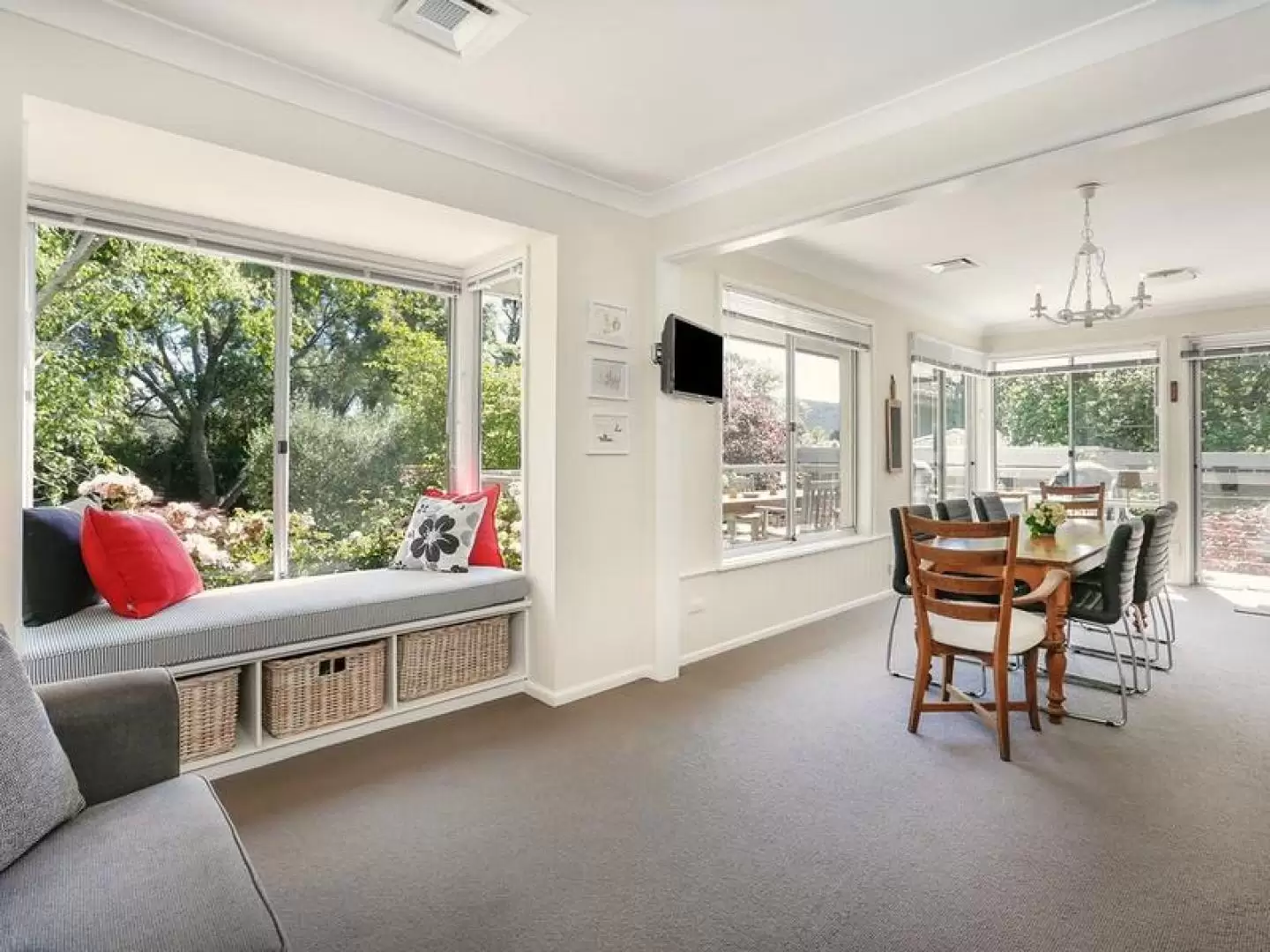 65 Mount Road, Bowral Sold by Drew Lindsay Sotheby's International Realty - image 7