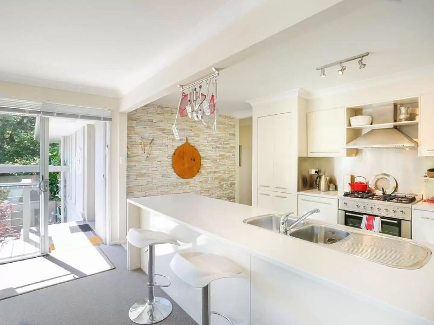 65 Mount Road, Bowral Sold by Drew Lindsay Sotheby's International Realty - image 10