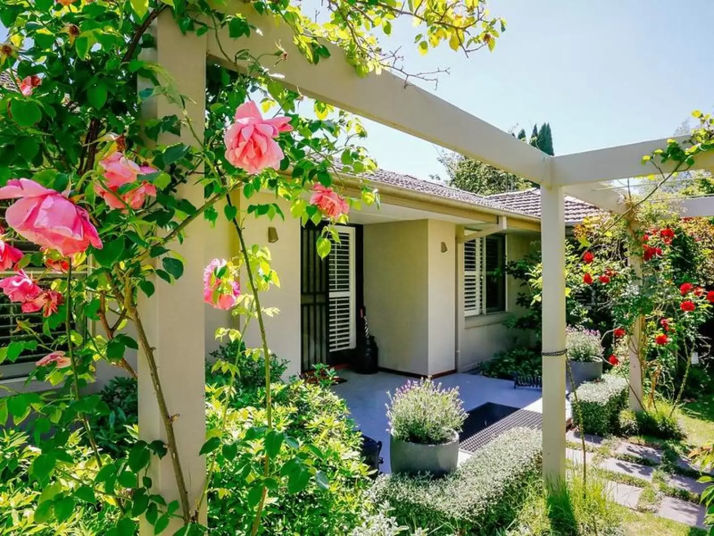 65 Mount Road, Bowral Sold by Drew Lindsay Sotheby's International Realty - image 2