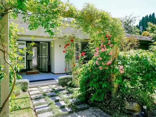 65 Mount Road, Bowral Sold by Drew Lindsay Sotheby's International Realty