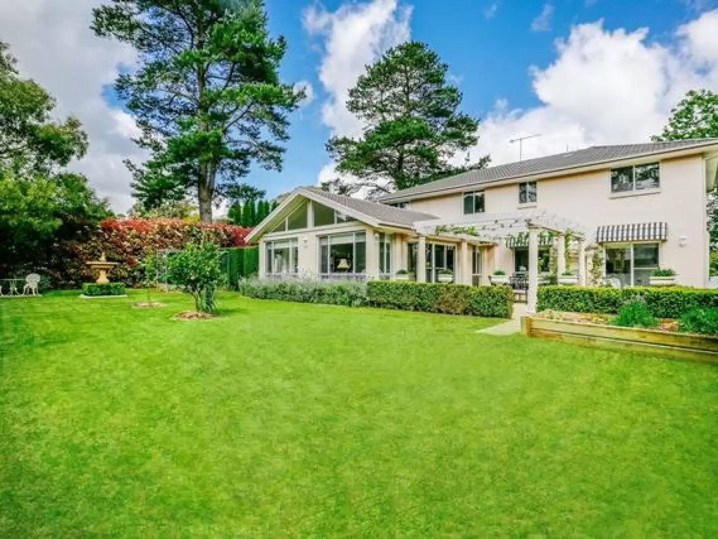 22a Charlotte Street, Burradoo Sold by Drew Lindsay Sotheby's International Realty - image 2