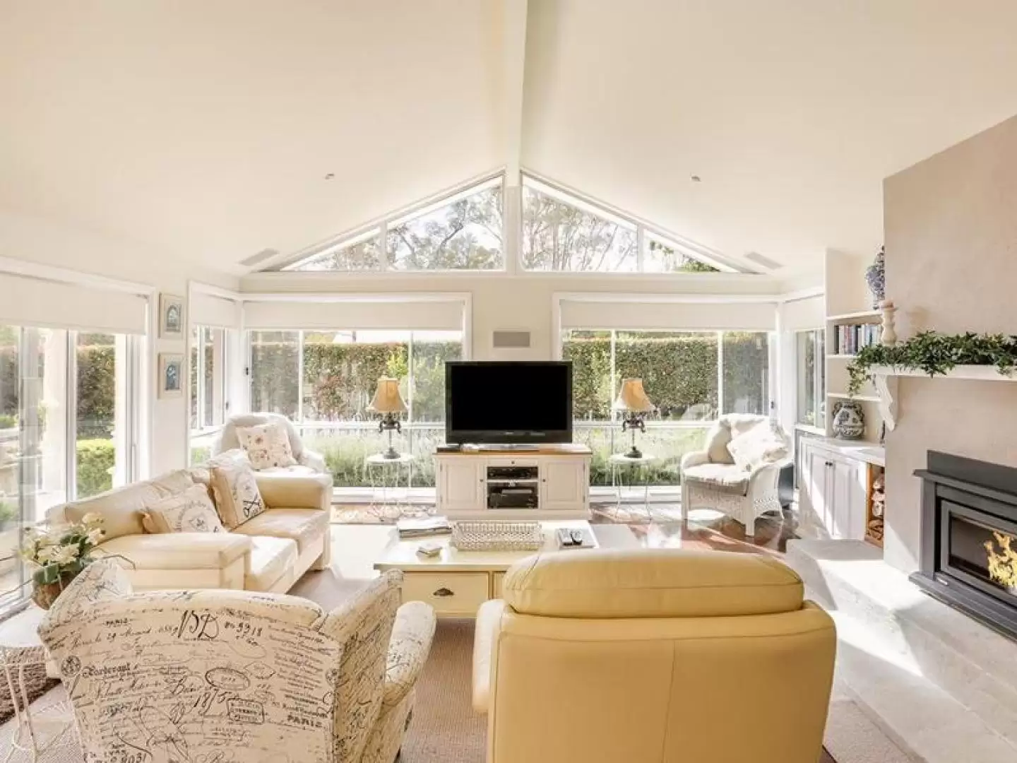 22a Charlotte Street, Burradoo Sold by Drew Lindsay Sotheby's International Realty - image 3