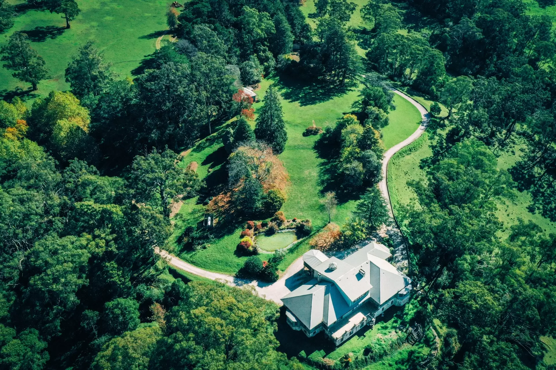Exeter Sold by Drew Lindsay Sotheby's International Realty - image 13