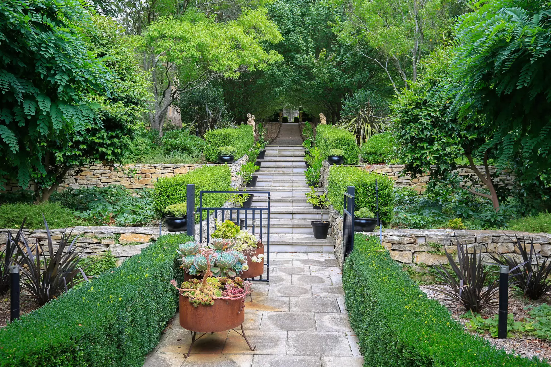 13 Kimberley Drive, Bowral Sold by Drew Lindsay Sotheby's International Realty - image 18