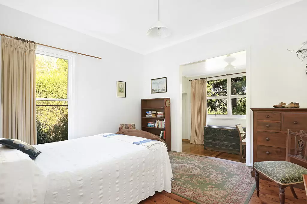 8 Tulloona Avenue, Bowral Sold by Drew Lindsay Sotheby's International Realty - image 9