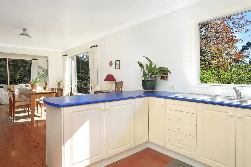 8 Tulloona Avenue, Bowral Sold by Drew Lindsay Sotheby's International Realty - image 5