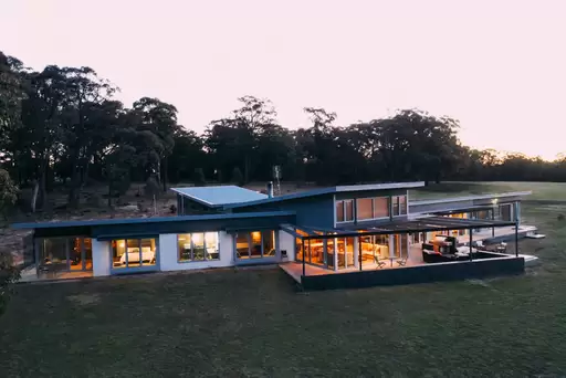 Canyonleigh Sold by Drew Lindsay Sotheby's International Realty