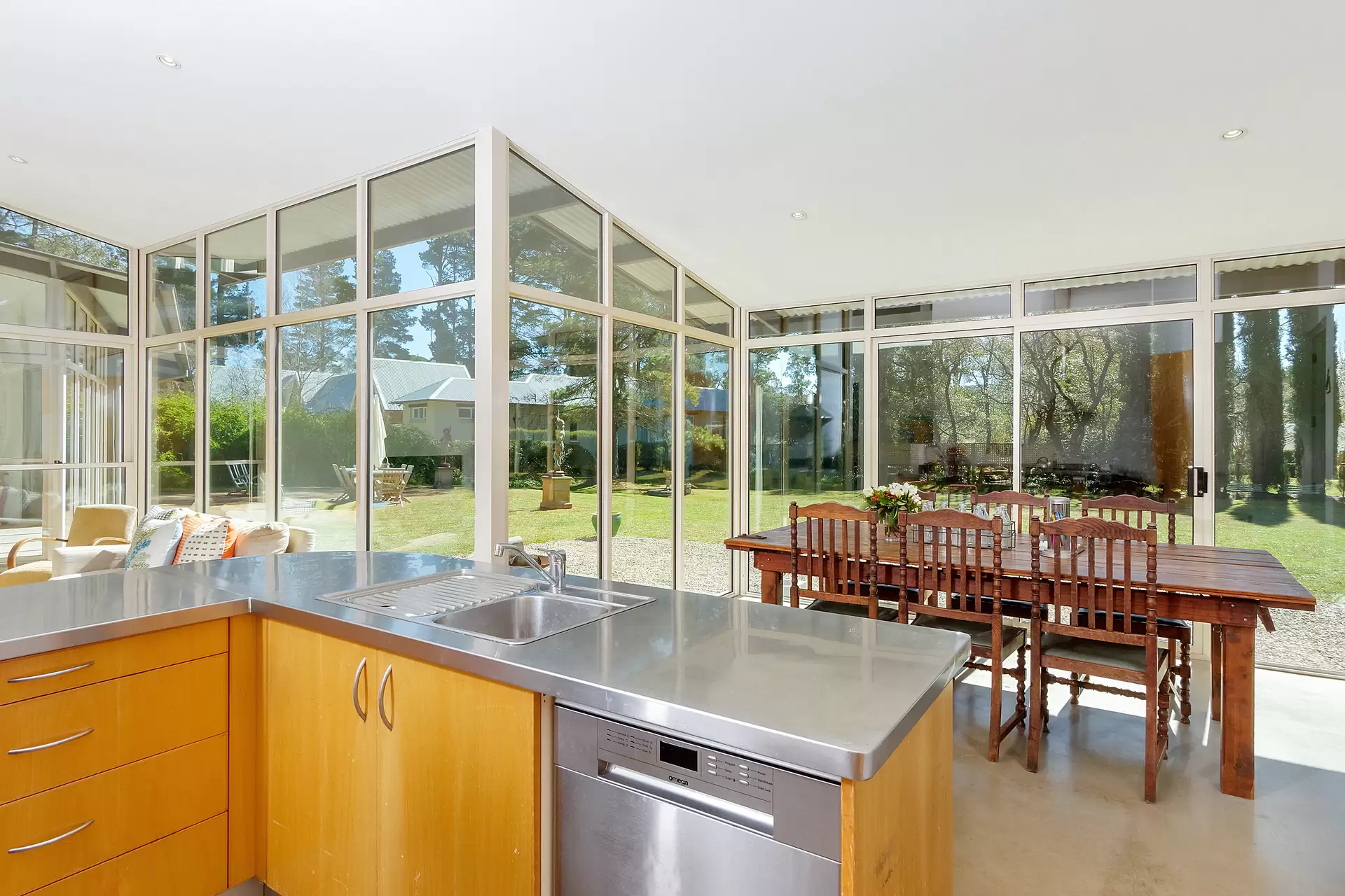 13 Holly Road, Burradoo Sold by Drew Lindsay Sotheby's International Realty - image 6