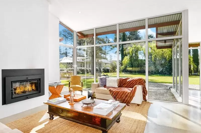 13 Holly Road, Burradoo Sold by Drew Lindsay Sotheby's International Realty - image 7