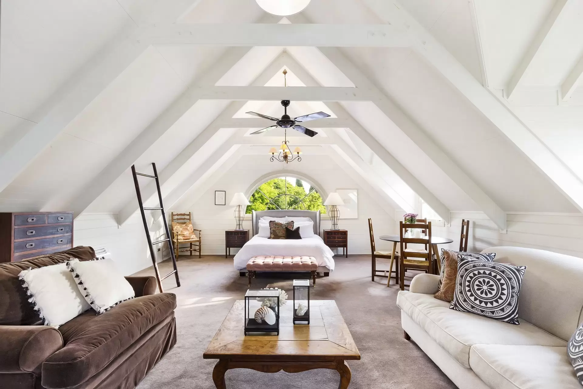 Exeter Sold by Drew Lindsay Sotheby's International Realty - image 6