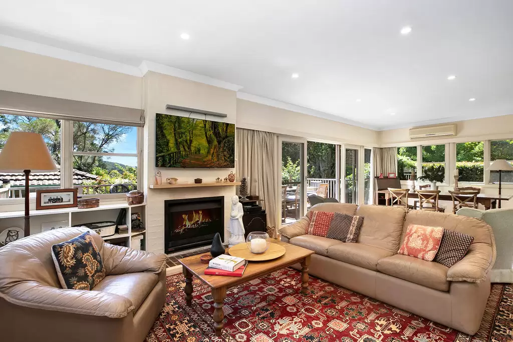 63 Mount Road, Bowral Sold by Drew Lindsay Sotheby's International Realty - image 7
