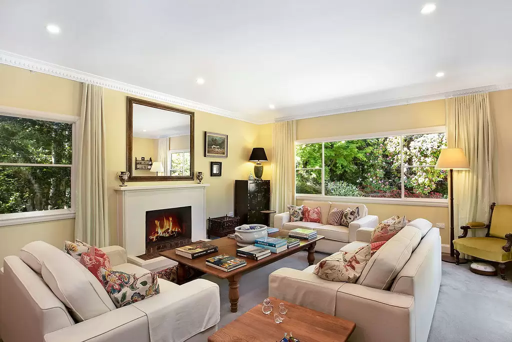 63 Mount Road, Bowral Sold by Drew Lindsay Sotheby's International Realty - image 4
