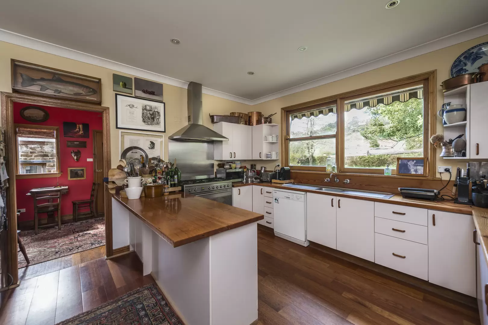 Sutton Forest Sold by Drew Lindsay Sotheby's International Realty - image 12