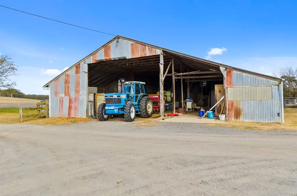 Marulan Sold by Drew Lindsay Sotheby's International Realty - image 11