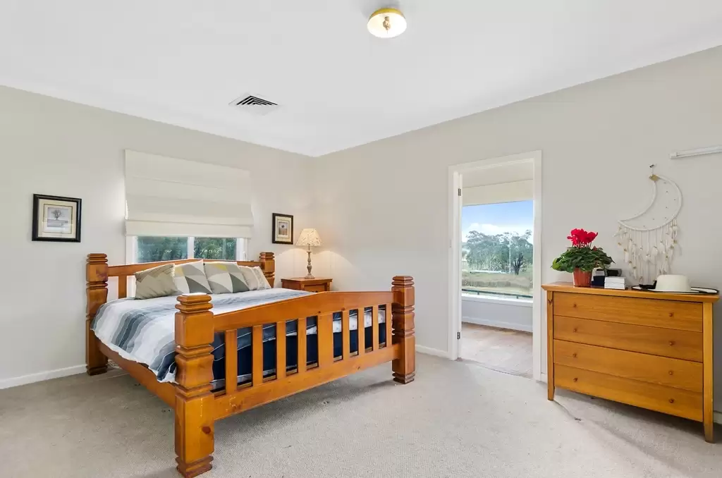 Marulan Sold by Drew Lindsay Sotheby's International Realty - image 9