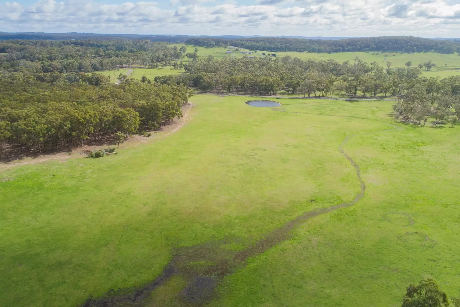 48 Myruna Drive, Marulan Sold by Drew Lindsay Sotheby's International Realty - image 3