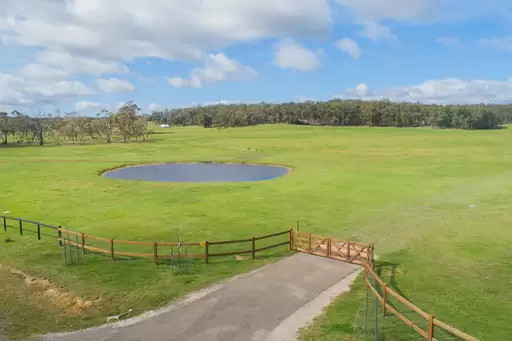 48 Myruna Drive, Marulan Sold by Drew Lindsay Sotheby's International Realty