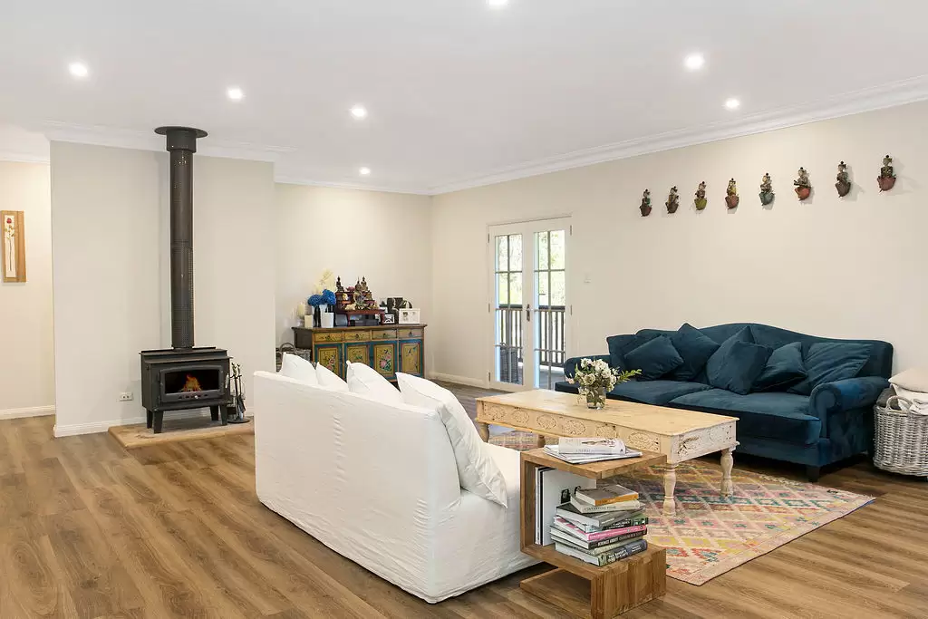 9 Apple Street, Berrima Sold by Drew Lindsay Sotheby's International Realty - image 6