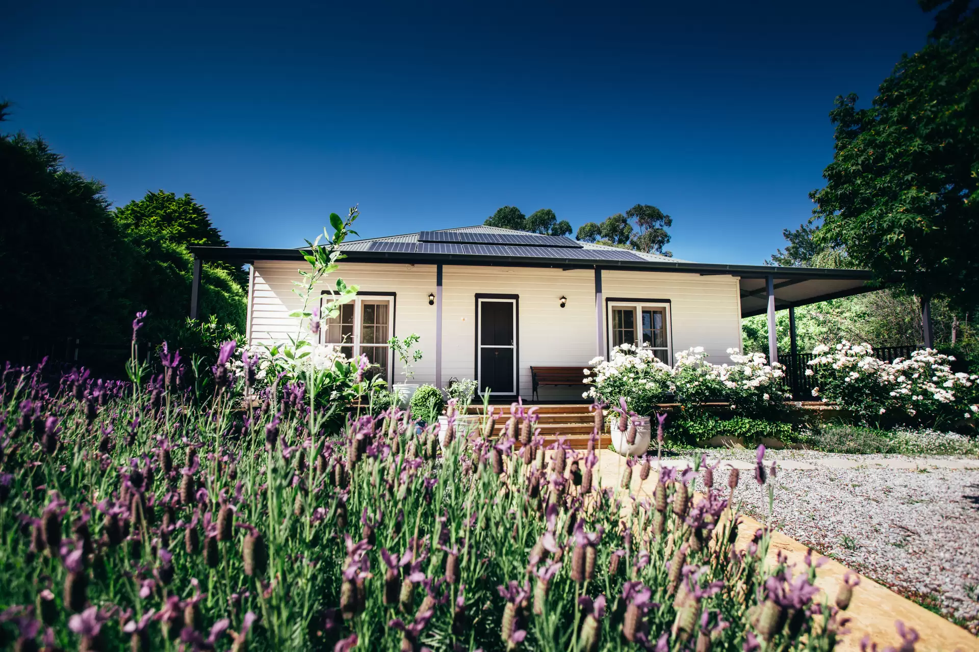 9 Apple Street, Berrima Sold by Drew Lindsay Sotheby's International Realty - image 1