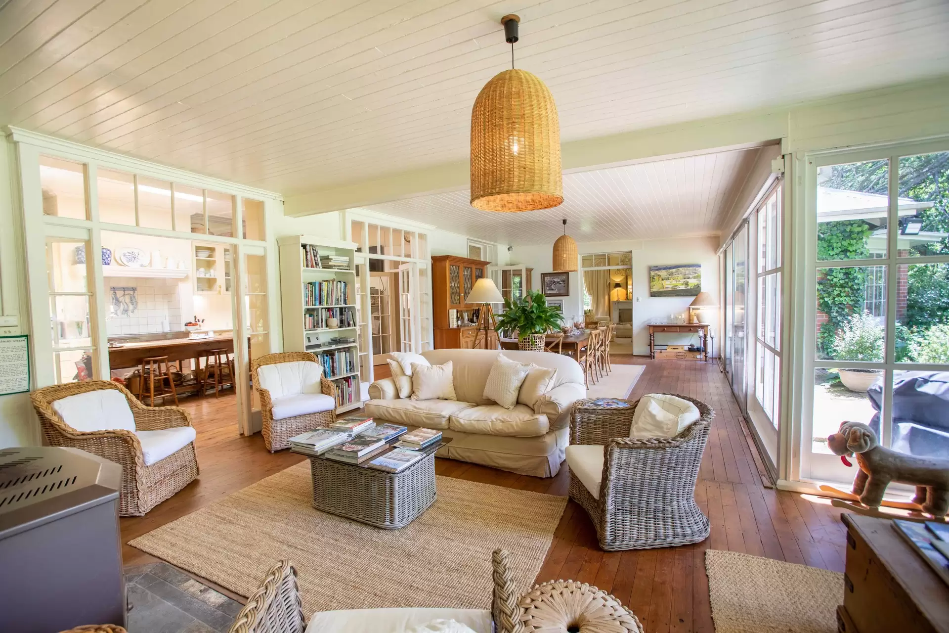 954 Icely Road, Orange Sold by Drew Lindsay Sotheby's International Realty - image 7